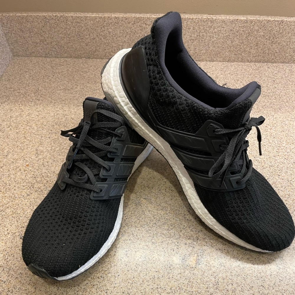 Adidas Ultraboost Mens Running shoe, size 13